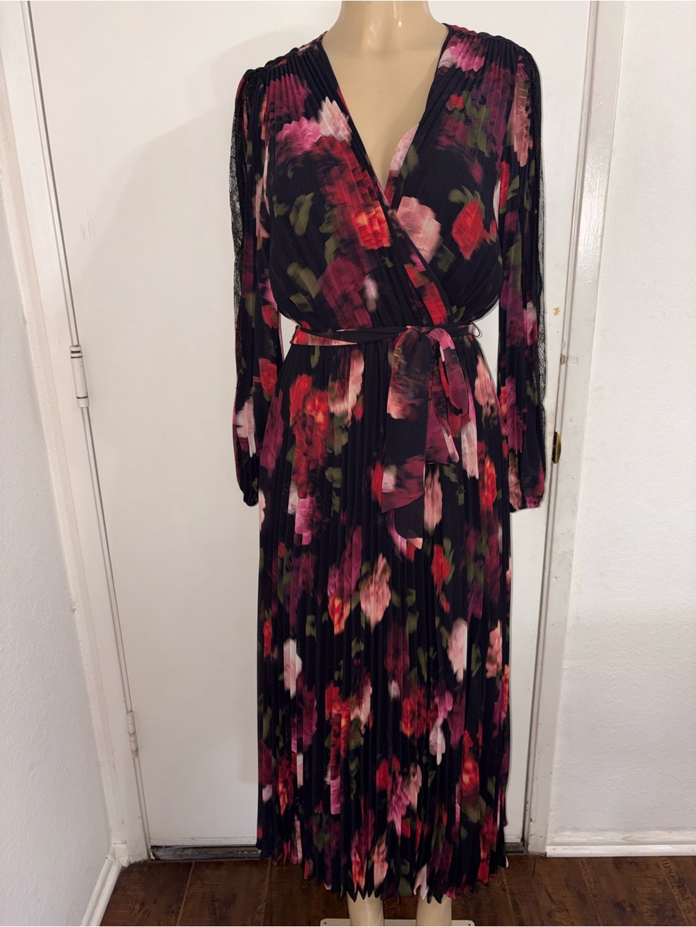 Joseph Ribkoff pleated chiffon floral fit & flare dress puffed sleeves Lace M